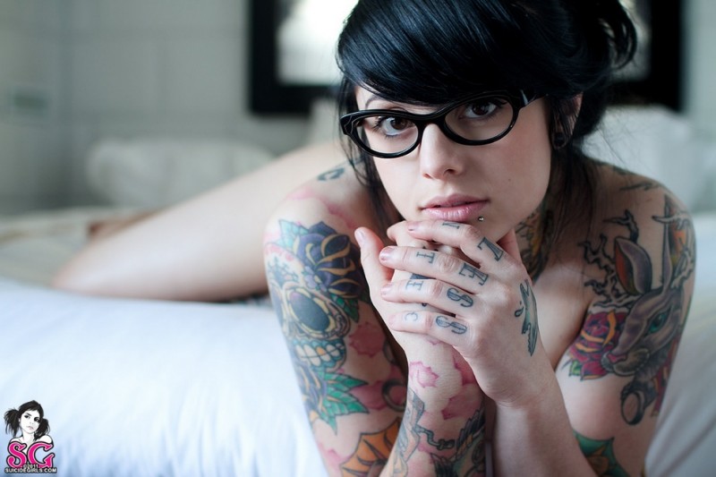 Suicide-Girls-1