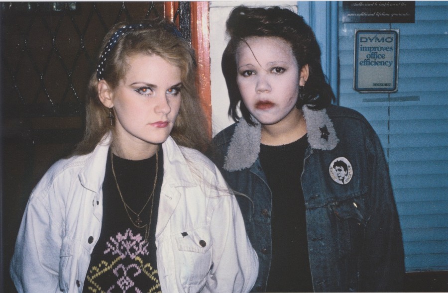 Derek Ridgers' London Youth, Elizabeth and Helen outside Hell, 1980