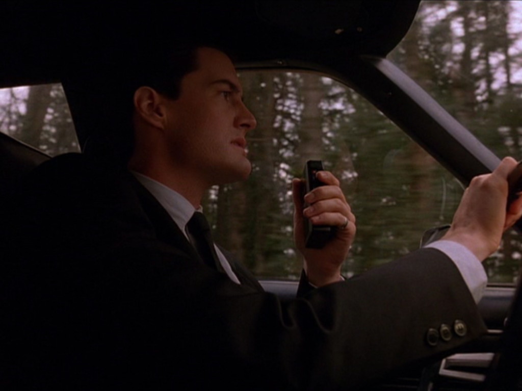 pilot_122, via in twinpeaks.com