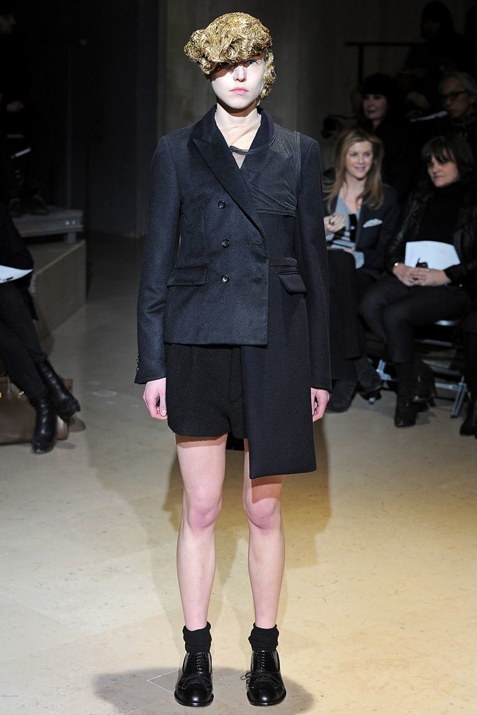 Comme des Garçons Fall 2011 Ready-to-Wear - Collection, via vogue.com