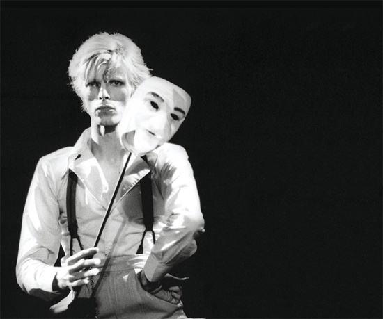 David_Bowie_mask