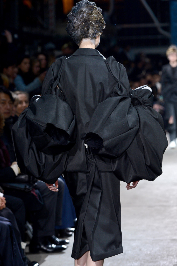 Comme des Garçons Fall 2013 Ready-to-Wear, via vogue.com 2