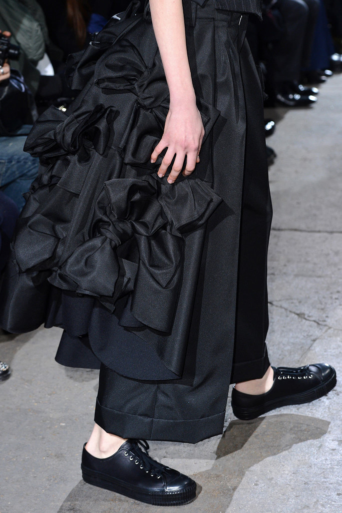 Comme des Garçons Fall 2013 Ready-to-Wear, via vogue.com 6