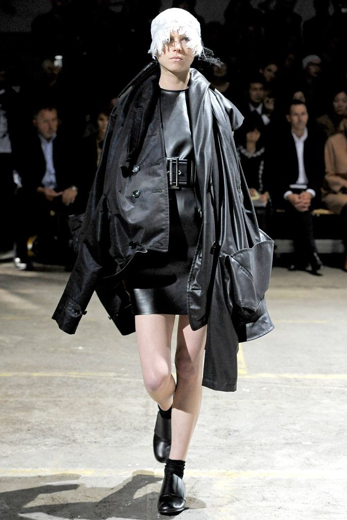 Comme des GarçonsSpring 2011 RTW, via vogue.com