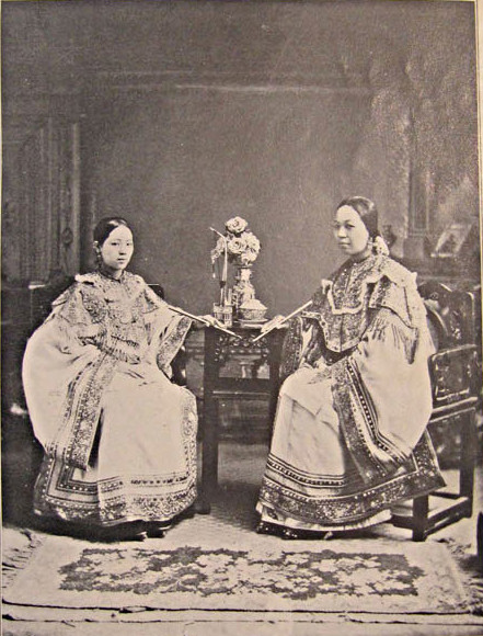 wife and daughter of chinese merchant belonging to the nobility, washington magazine 1906