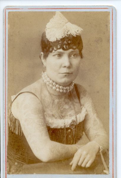 Nora Hildebrandt 3 prime donne tatuate XIX secolo